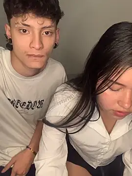 Snapshot of Damn__Love chatting on April 5, 2026, 12:19 am Damn Love online show from April 5, 2026, 12:19 am