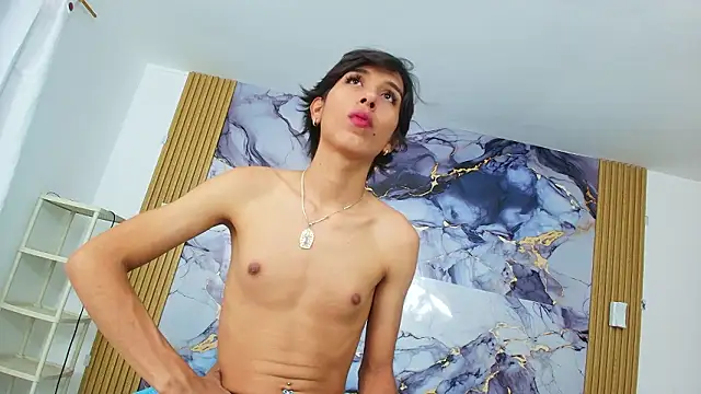 evelin 24  online show from March 21, 2026, 2:53 pm