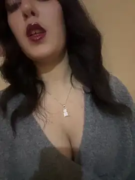 oumyy online show from February 9, 2026, 7:18 pm