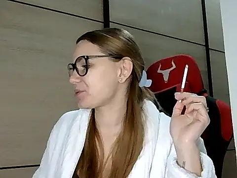 AlessiaandJay online show from April 1, 2026, 2:36 pm