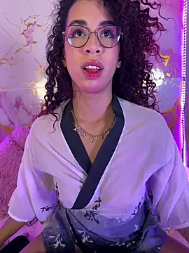 Snapshot of Woo_isDaphne chatting on March 7, 2026, 11:02 pm Woo isDaphne online show from March 7, 2026, 11:02 pm