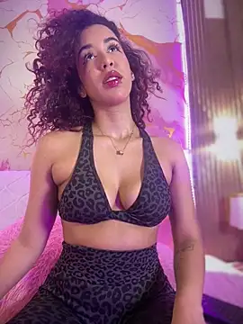 Snapshot of Woo_isDaphne chatting on March 25, 2026, 11:00 pm Woo isDaphne online show from March 25, 2026, 11:00 pm