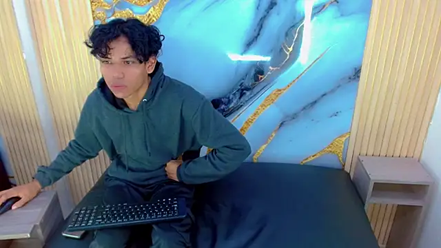 DaviidBuckx  online show from March 1, 2026, 2:02 am