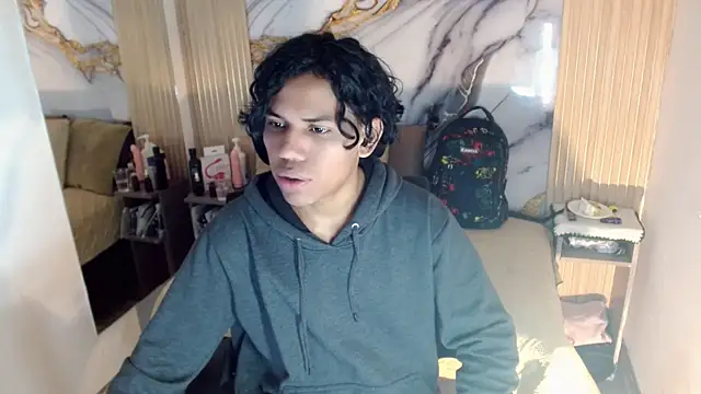 DaviidBuckx  online show from June 12, 2026, 3:05 am