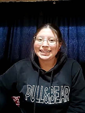 Monroe0303 online show from April 9, 2026, 10:37 pm