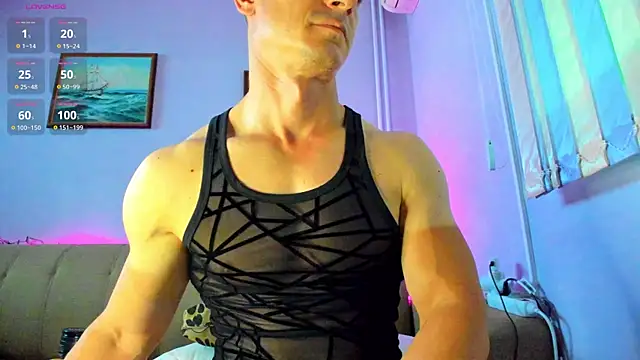 Snapshot of Shestifold_ chatting on October 16, 2025, 2:07 pm Shestifold online show from October 16, 2025, 2:07 pm