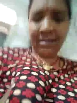 Snapshot of Loomaraj chatting on July 9, 2026, 7:34 am Loomaraj online show from July 9, 2026, 7:34 am