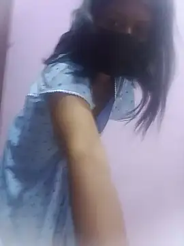 Malee S online show from June 15, 2026, 4:47 am