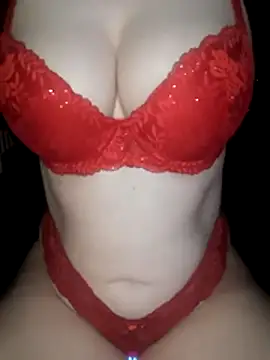 AkuManis online show from May 6, 2026, 9:53 pm