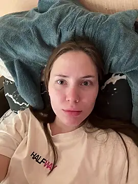 Snapshot of Arielle_Vade chatting on May 23, 2026, 10:03 pm Arielle Vade online show from May 23, 2026, 10:03 pm