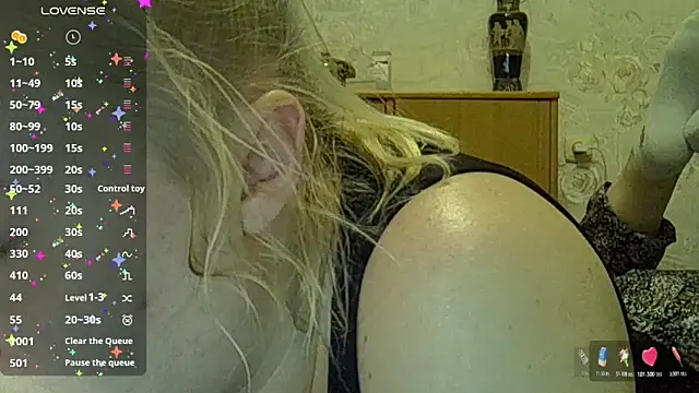 CurvyWild Lady30 online show from March 17, 2026, 8:12 pm