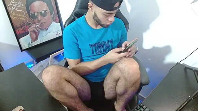 Xanderstone00 online show from February 11, 2026, 2:44 pm