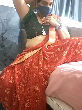Snapshot of couple_new_enjoy chatting on May 6, 2026, 6:02 pm couple new enjoy online show from May 6, 2026, 6:02 pm
