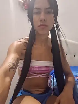 Snapshot of Alannys19 chatting on February 14, 2026, 2:52 am Alannys19 online show from February 14, 2026, 2:52 am