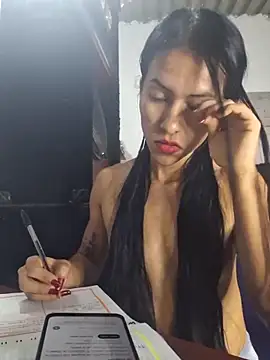 Snapshot of Alannys19 chatting on March 20, 2026, 3:11 am Alannys19 online show from March 20, 2026, 3:11 am