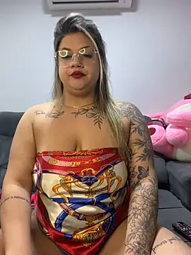 Snapshot of kahreal chatting on March 3, 2026, 11:32 pm kahreal online show from March 3, 2026, 11:32 pm