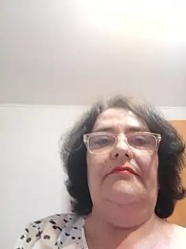 Snapshot of xMaryxAnne chatting on May 9, 2026, 6:02 pm xMaryxAnne online show from May 9, 2026, 6:02 pm