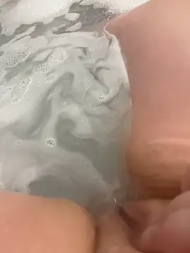 Piper Milf 36 online show from March 1, 2026, 8:11 pm