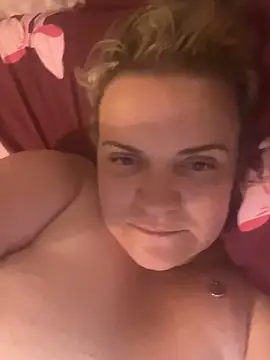Piper Milf 36 online show from June 18, 2026, 2:32 pm