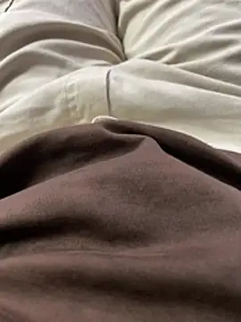 Snapshot of hassuniii chatting on April 2, 2026, 9:01 pm hassuniii online show from April 2, 2026, 9:01 pm