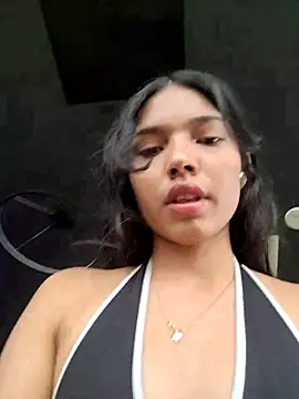 Snapshot of jadelaurent chatting on April 24, 2026, 5:15 pm jadelaurent online show from April 24, 2026, 5:15 pm