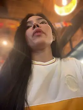 Snapshot of jadelaurent chatting on July 4, 2026, 12:50 am jadelaurent online show from July 4, 2026, 12:50 am