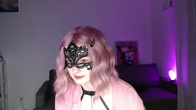 Snapshot of LunaXcherry chatting on February 26, 2026, 5:12 pm LunaXcherry online show from February 26, 2026, 5:12 pm