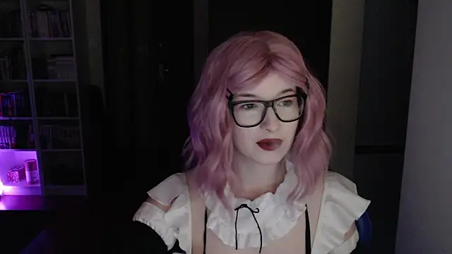 Snapshot of LunaXcherry chatting on March 19, 2026, 5:50 pm LunaXcherry online show from March 19, 2026, 5:50 pm