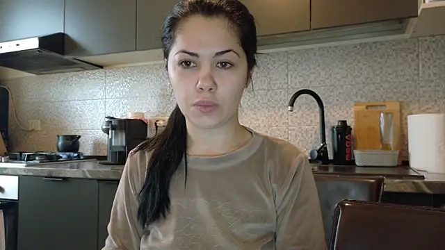 Sofimoon26 online show from February 11, 2026, 9:47 am