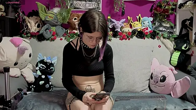 ViGothFox online show from February 22, 2026, 9:02 pm