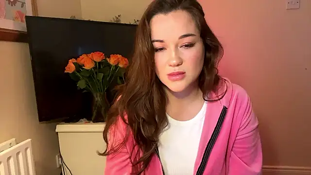 RoxyRayne  online show from February 9, 2026, 10:41 am