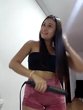 JuliettaArlet online show from May 13, 2026, 11:07 am