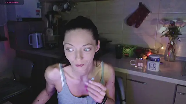 AyanaGrumpix online show from April 13, 2026, 12:27 am