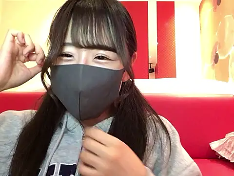 cocomi-coco0209 online show from May 12, 2026, 12:57 pm
