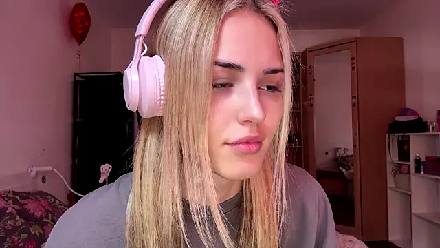 Evva mayy online show from March 5, 2026, 10:44 am