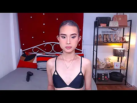 Snapshot of JuicyCockThea chatting on February 14, 2026, 9:17 am JuicyCockThea online show from February 14, 2026, 9:17 am