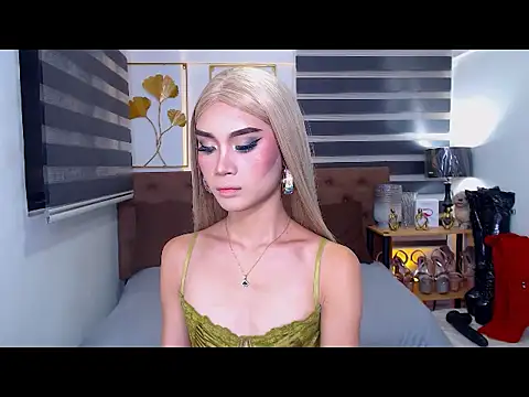 JuicyCockThea online show from June 16, 2026, 10:51 am