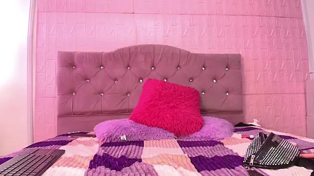 Extremely dirty Baby online show from February 12, 2026, 3:07 pm