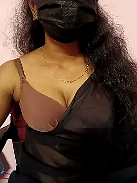 manu sexy  online show from March 18, 2026, 6:33 pm