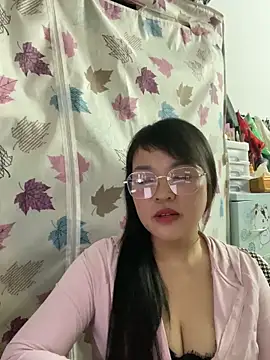 Strawberry-wet online show from March 15, 2026, 3:34 am