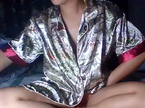 Hot newbabe18 online show from February 25, 2026, 11:42 am