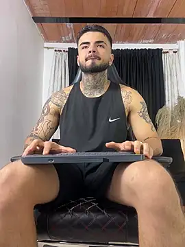 Benjii Carter1 online show from May 5, 2026, 2:08 am