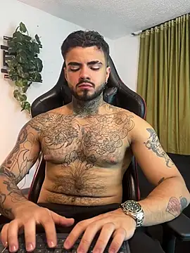 Benjii Carter1 online show from June 24, 2026, 1:04 am