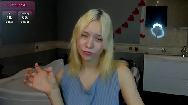 EmilyTrase online show from February 28, 2026, 1:06 am