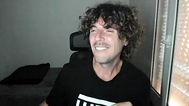 joaquin420 hot online show from May 6, 2026, 5:29 pm