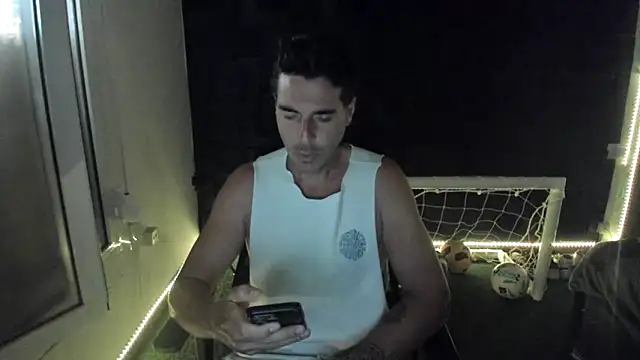 joaquin420 hot online show from June 18, 2026, 1:04 pm