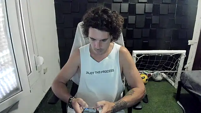 joaquin420 hot online show from June 26, 2026, 8:08 am