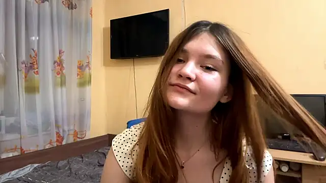 MiaMuurr online show from February 9, 2026, 5:50 pm