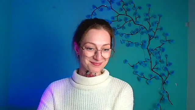 Snapshot of Esmi_Winter chatting on March 15, 2026, 12:22 pm Esmi Winter online show from March 15, 2026, 12:22 pm