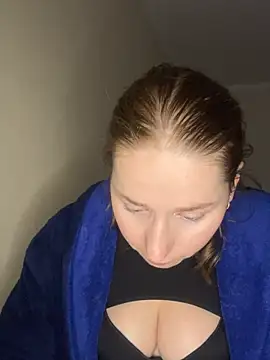 Anna Cole online show from February 9, 2026, 10:25 pm